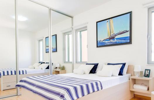 Lavender Bay Complex